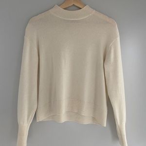 Everlane — The Cashmere Crop Mockneck in Ivory